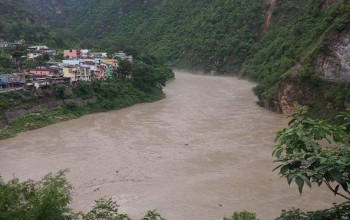 महाकालीले फेरी खतराको सतह पार गर्यो, सतर्क रहन आग्रह 